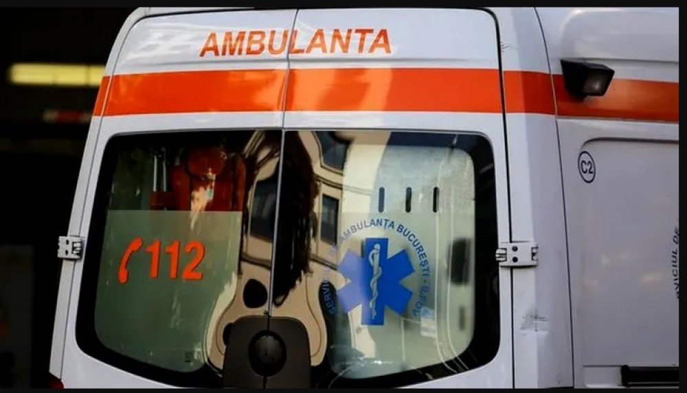 TERIFIANT // O femeie împreună cu cei doi copii ai ei s-a aruncat de pe un bloc cu zece etaje de la Timișoara